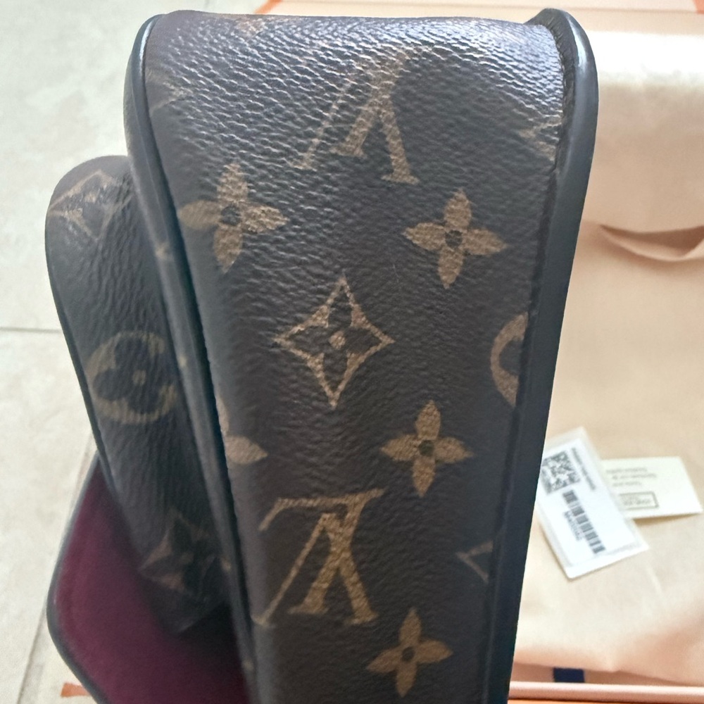 Louis Vuitton Passy handbag - Picture 11 of 17